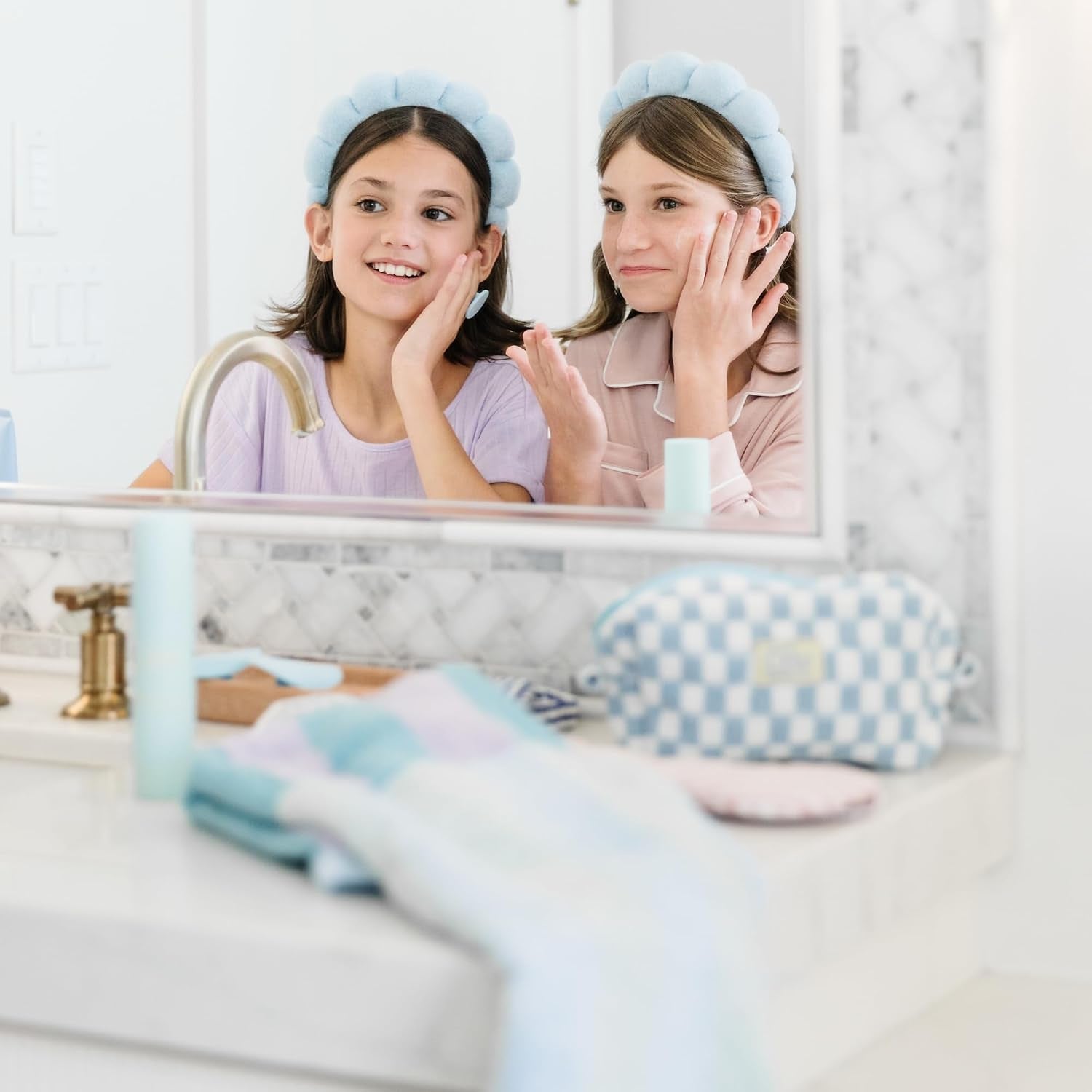 Dew-O Kit Kids Skin Care Set with Cleanser & Moisturizer | Skincare for Kids Face Wash + Travel Bag | Gentle Teen Skin Care